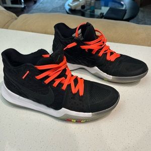 Nike Kyrie Irving Black Multi - Size 11. Original black laces replaced. (RARE)